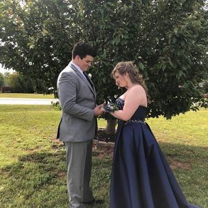 Meet your Posher, Ansley